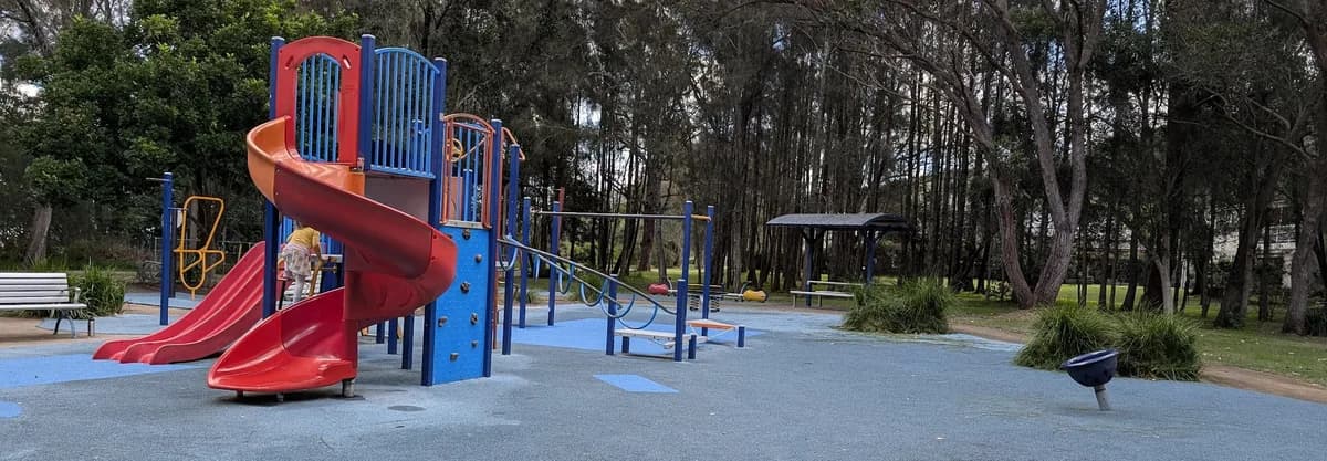 Kincumber Waterfront Walk near Saratoga, NSW